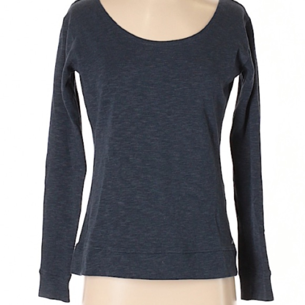 Avia sweatshirt